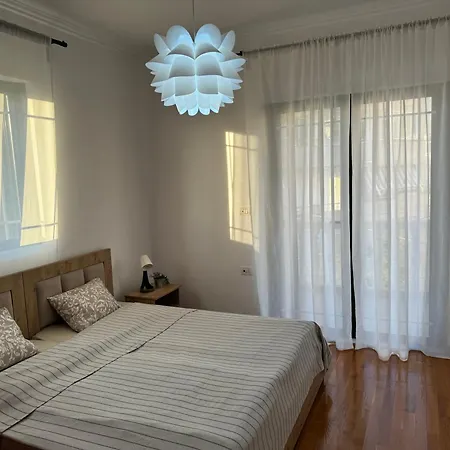 Apartment The White Donkey House *